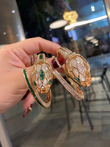 

luxury diamonds women's watches bracelet snake quartz stainless steel strap multicolor casual watch reloj de mujer, Slivery;golden