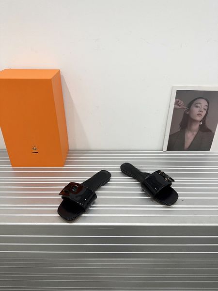 

2023 summer designer shoes women's folded leather slippers: high-quality experience with trendy designs lightweight and comfortable, es, Black