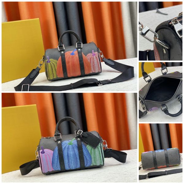 

yk keepall 25 travel bag m46437 yayoi kusama 2023 handbag with vibrant colorful pumpkins printed designer bag letter flower monograms leathe