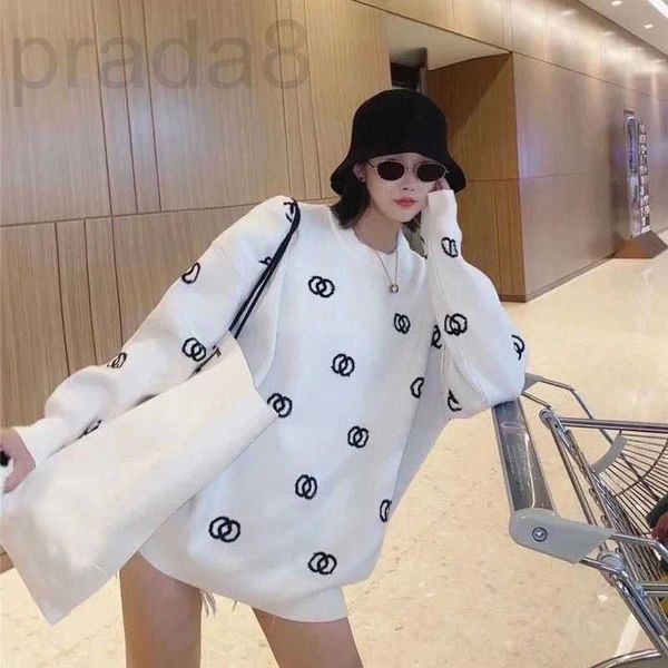 

women's sweaters designer delicate embroidered sweater woman autumn and winter slim large undershirt students han version of long-sleev, White;black