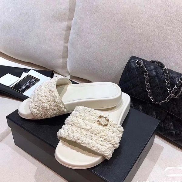 

classic designer womens slippers small pearl sandals hardware metal letter buckle outdoor pool casual shoes platform women's shoes prin, Black