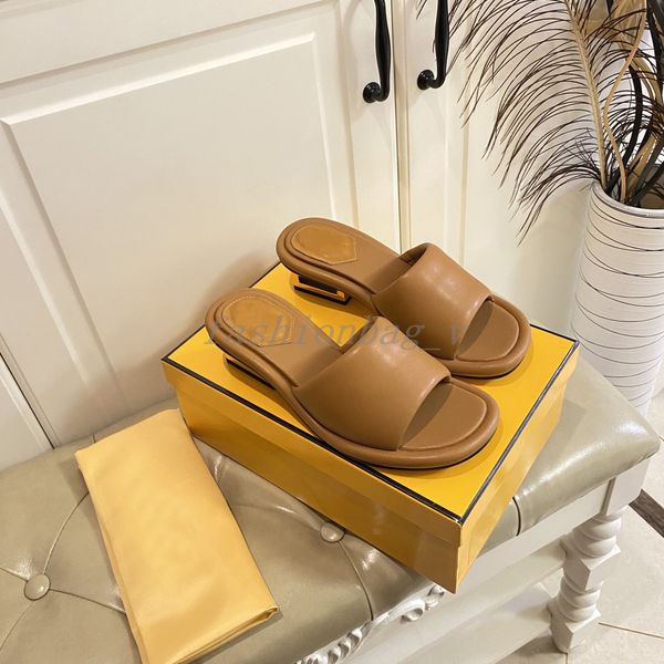 

designer baguette leather slippers women luxurys sandals fendyity slides square metal heels fashion sculptural med heel summer shoe new colo