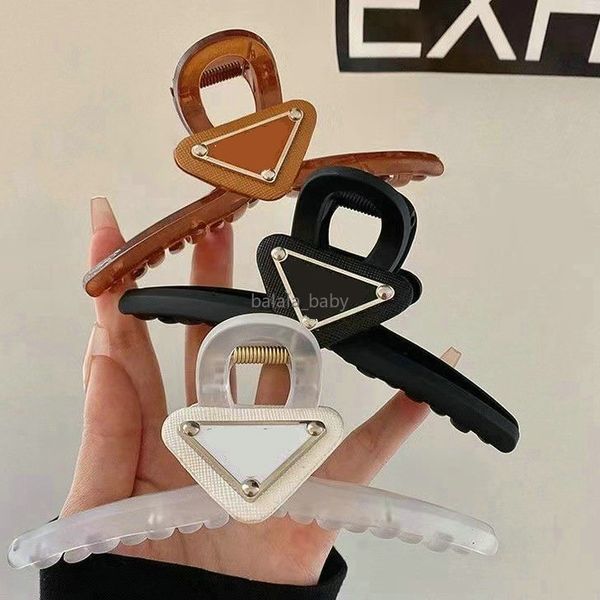 

luxury womens triangle hair clips for women girls brand letter designer barrettes fashion hair claw jewelry hairpin, Golden;silver