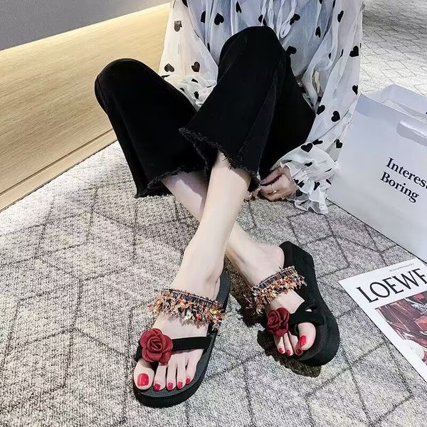 

summer women's slippers 2023 fashion new flowers cute non-slip thick soled seaside leisure beach sandals, Black
