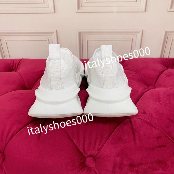 

2023designer sneakers womens casual shoes platform loafers trainers triangle shoe black leather shoes