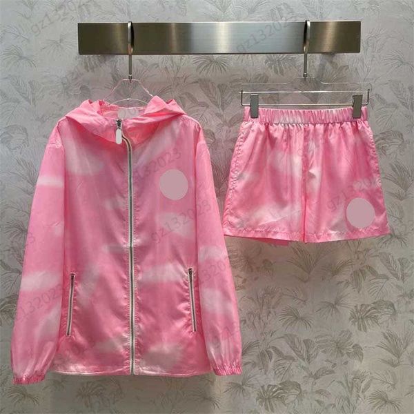 

brand two piece pants chest logo print long sleeve hooded design zipper jacket classic elastic-waisted casual shorts womens clothes, White