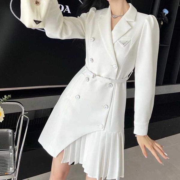 

women's trench coats designer casual womens long belt dress jacket women windbreaker triangle embroidery fashion skirt coat poib, Tan;black