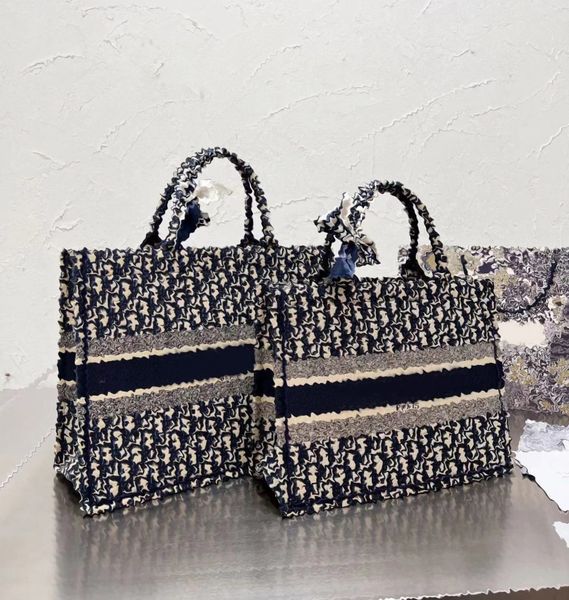 

luxury designers the cd tote bag original totes bag tiger embroidery book handbag tote women's classic handle laplarge capacity shoppin