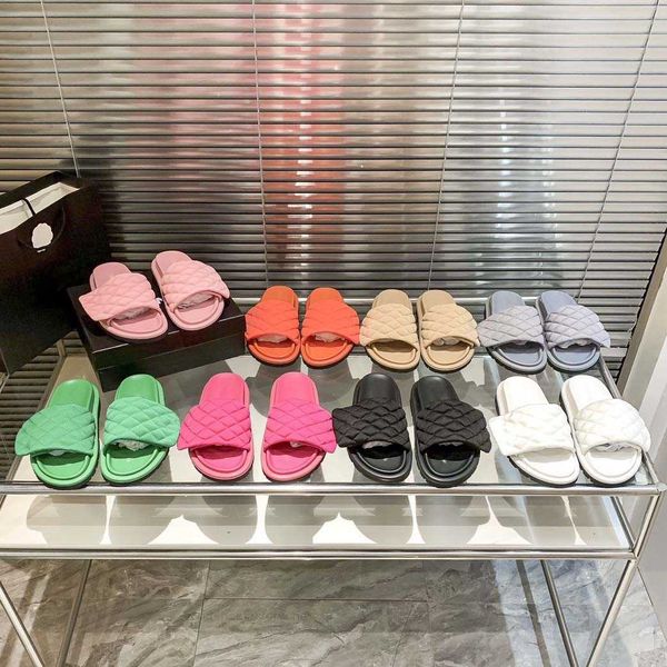 

2023 summer style ringer slippers muffin thick-bottomed bread slippers women's one line with casual height-raising sandals outside wear, Black