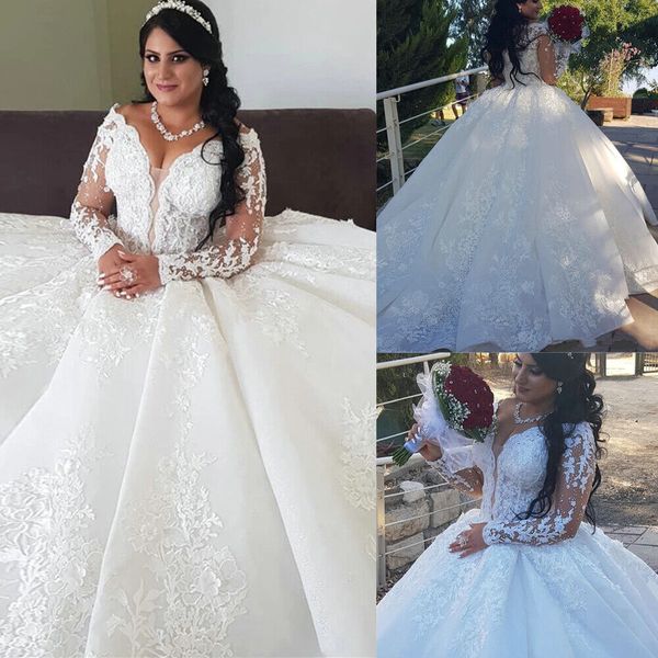 

plus size pong dress wedding dress long sleeve v-neck lace applique fluffy bridal dress, White
