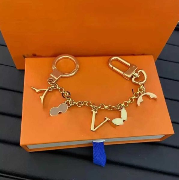 

keychains lanyards fashion brand letter designer metal womens bag charm pendant auto parts motion current 63ess, Silver