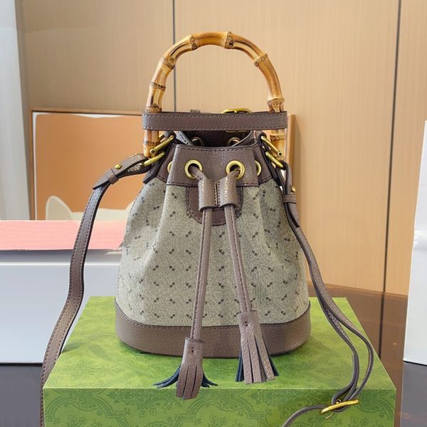 

2023 new arrival bucket bag luxurys handbags crossbody bag women bamboo bag designers tote ladies fashion classic purses totes handbag 23072