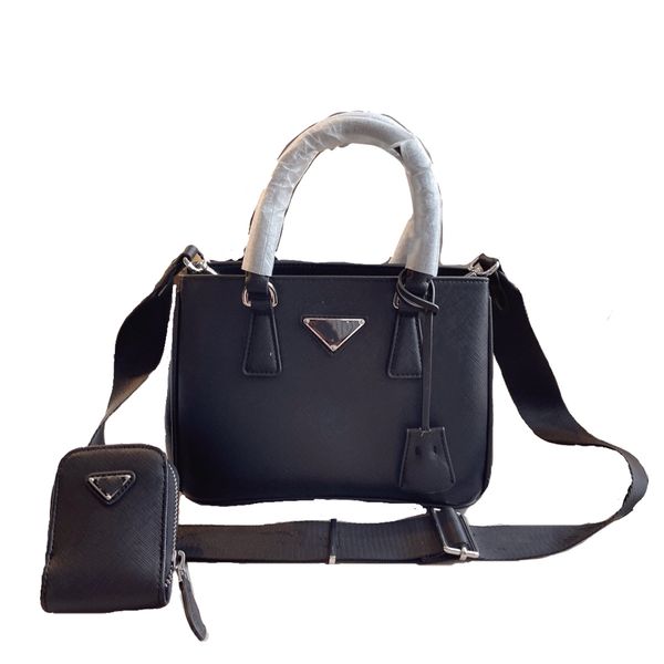 

2023 luxury oblique cross bag designer shoulder bag classic courier newspaper men and women travel bag purse tote underarm pouch the triangl
