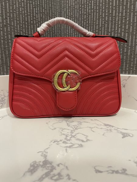 

2024 designer cross body Fashion new col Makeup Bag, Red