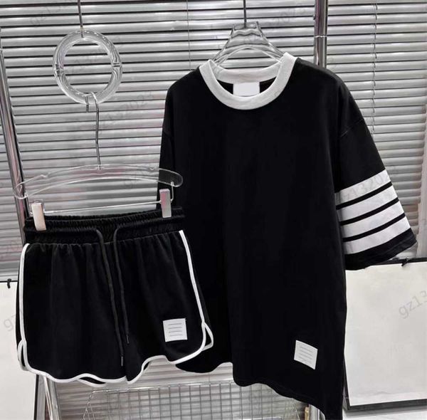 

black two piece pants contrasting color stripes decorative short sleeve crew neck t-shirt pure cotton fabric breathable joker casual shorts, White