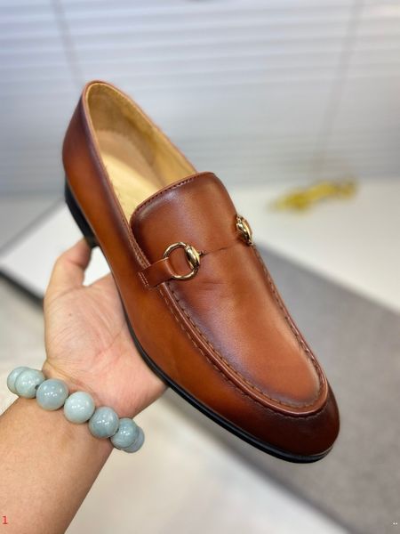 

g8/11model male pointed loafers patent leather driving shoes 2023 original men formal club wedding party shoes men luxury designer shoes, Black