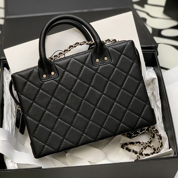 

designer crossbody bags luxury chain bags 1:1 quality calfskin cosmetic bags with handle 20.5cm with box mc146