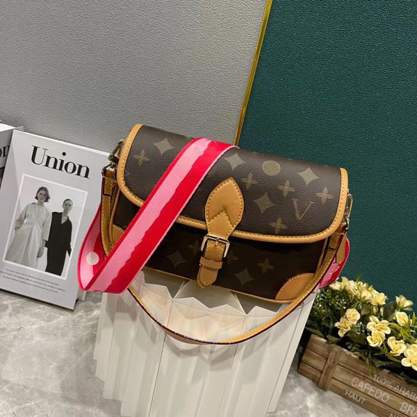 

2023 dauphine fashion bags shoulder women's handbag designer brand messenger bag wallet purse crossbody women wallets bag56