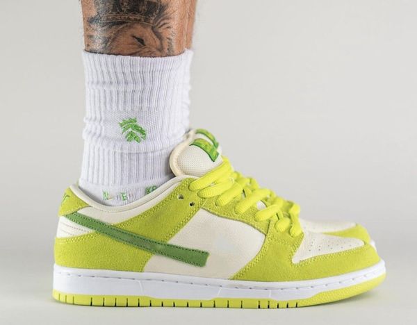 

sb dunks low basketball shoes green apple fruity pack clolor og outdoor shoes sneaker sports with original box