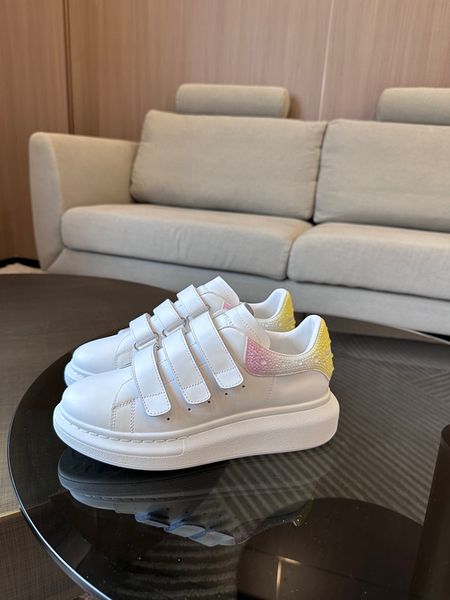 

designer casual shoes symphony black white sneakers capsule series shoes thunder trainers rubber low platform sneaker 0628