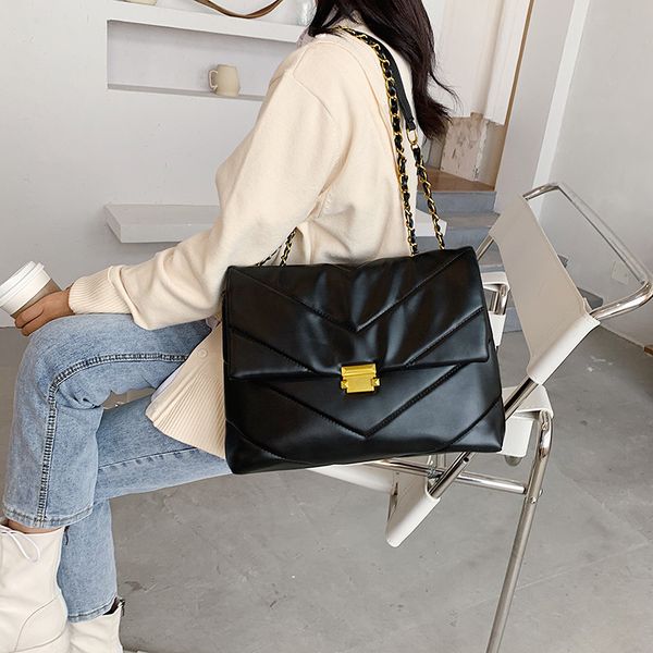 

2023 luxury handbag shoulder bag brand y-shaped designer seam leather ladies metal chain black clam shell messenger chain bags box wholesale