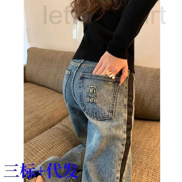 

women's jeans designer 2022 autumn/winter new style made old sticker embroidery splice straight tube denim pants for women rhuk, Blue