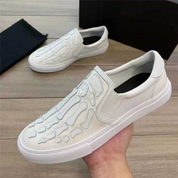 

Luxury sports casual shoes classic men's cuff leather true bone black white red personality bone cloth canvas shoes flat-bottomed walking sneakers.