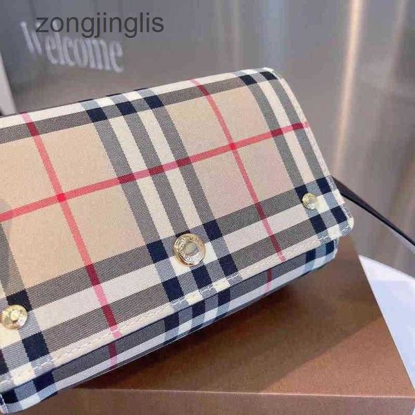 

simple lattice designer new versatile new bags burbreryes fashion tote trend style chain single shoulder messenger small square women e4b8