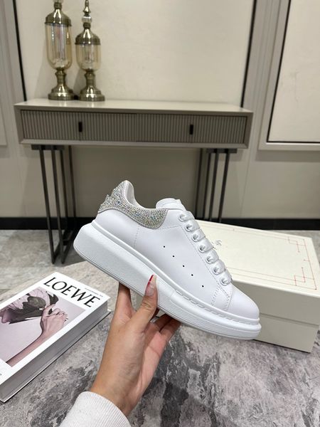 

designer sneakers calfskin casual shoes men women vintage suede trainer reflective sneaker mens platform 0628, Black