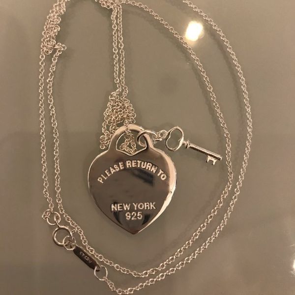 

vintage designer necklace silver pendant neckalce design luxury brand heart love necklace for womens lover fashion jewelry t return blue gif