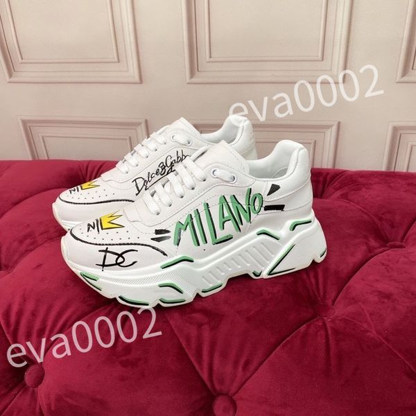 

2023 new designer sneakers calfskin casual shoes reflective shoes vintage leather trainers all-match stylist sneaker leisure shoe, Black