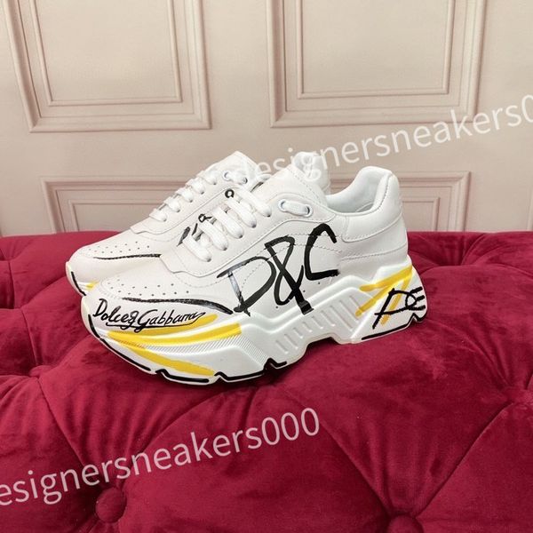 

2023 new men shoes sneakers fashion trend atmospheric designer sneaker pure black non-slip outsole outdoor laces high quality, Red;white