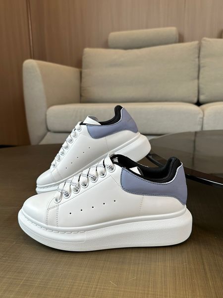 

2023 luxury designer bee ace sneaker casual shoes low leather sneakers bees stripes shoe walking sports men 0628, Black