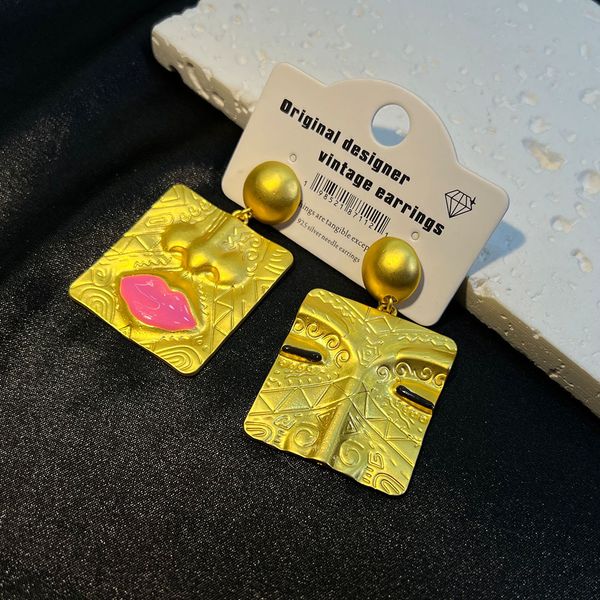 

pearl diamond earrings middle matte embossed face luxury designer earrings, Golden