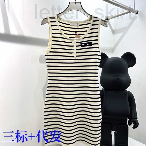 

casual dresses designer 2023 spring/summer black and white contrast age reducing stripe letter sleeveless tank knitted dress for women 1e90, Black;gray