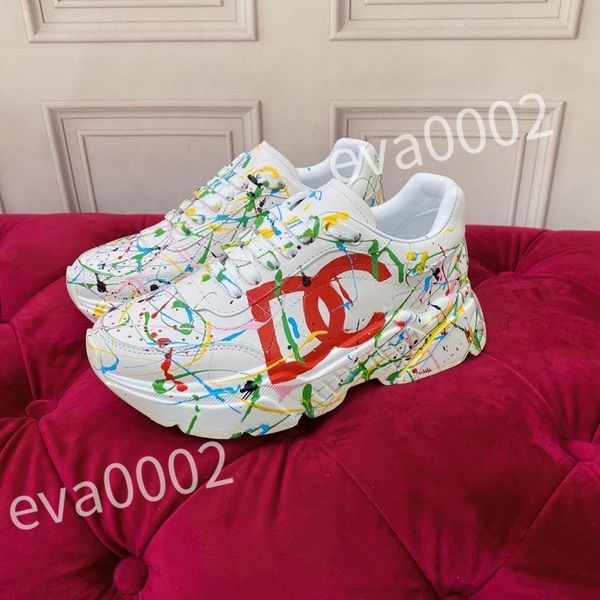 

2023 designer sneakers calfskin casual shoes reflective shoes vintage leather trainers all-match stylist sneaker leisure shoe, Black