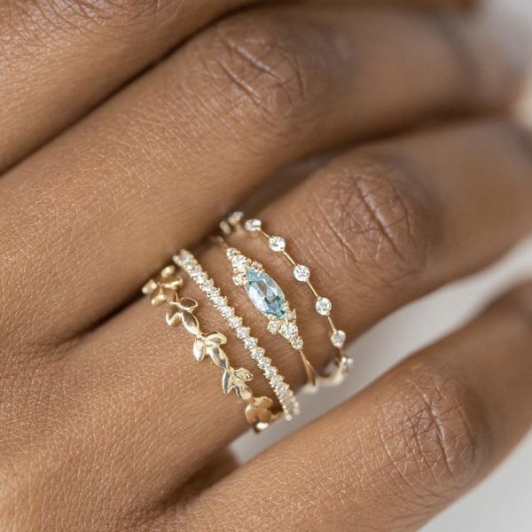 

ring four-piece set of jewelry diamond-encrusted zircon flower engagement anniversary luxury jewelry ring set valentine's day gift, Golden;silver