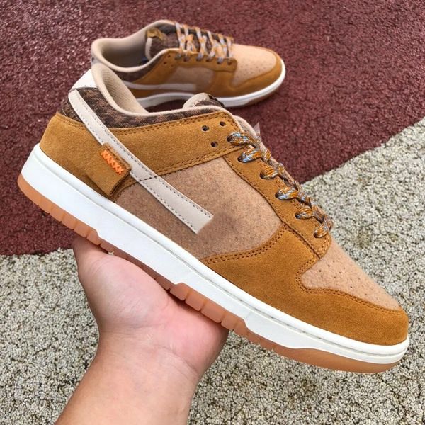 

sb dunks shoes sample revealed with teddy bear motif og basketball designer outdoor shoes with original box