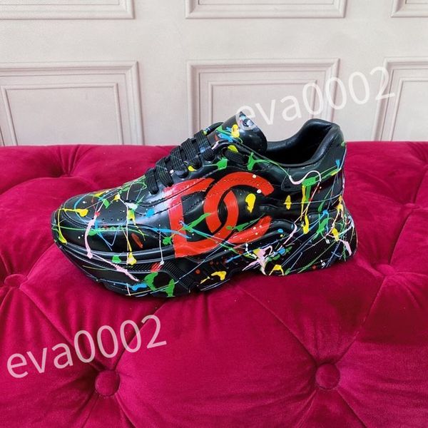 

2023 designer sneakers calfskin casual shoes reflective shoes vintage leather trainers all-match stylist sneaker leisure shoe, Black
