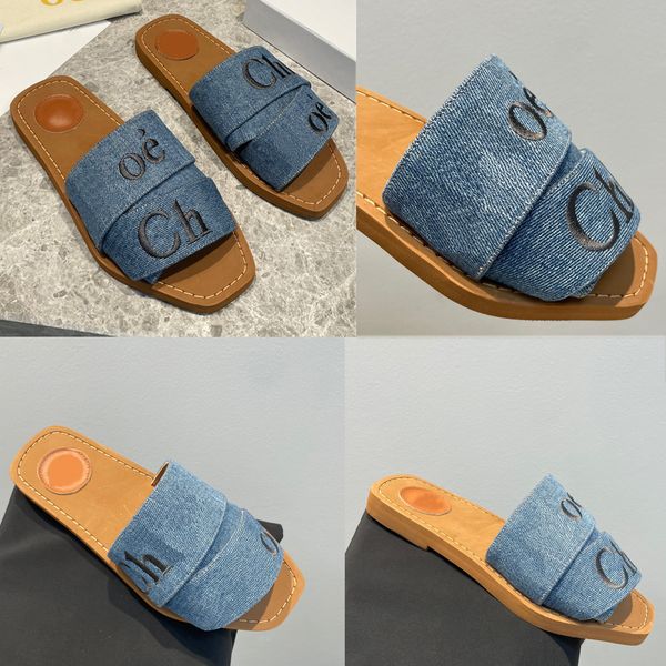 

popular womens designer sandals slippers with brand signature logo on the upper flats sole sandals roman slippers classic fashion sandal squ, Black