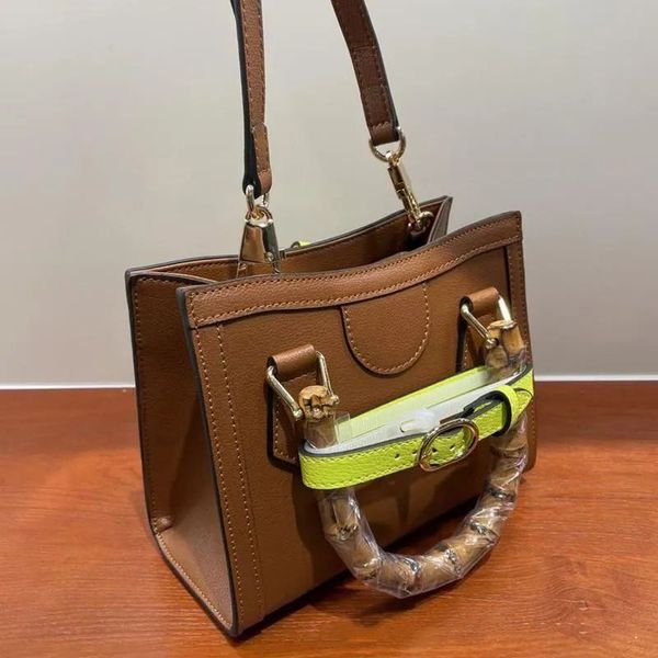 

2023 bag original box designer handbag one shoulder cross body leather women's purse pocket, Black;red