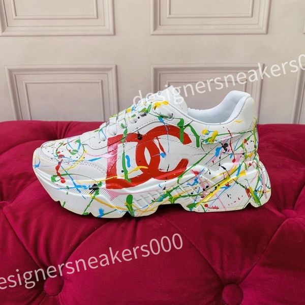 

2023 luxury mens shoes sneakers fashion trend atmospheric designer sneaker pure black non-slip outsole outdoor laces high quality, Red;white