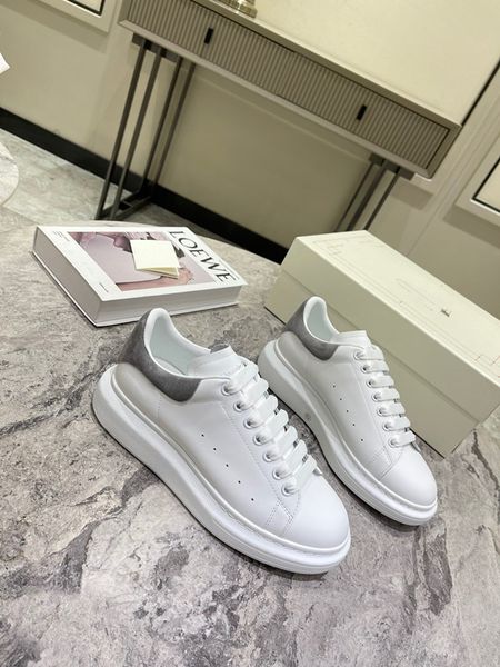 

designer shoe fashion women sneakers panda womens mens trainer olive dunks white black triple 0414