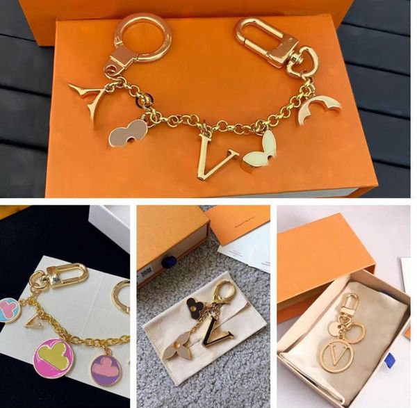 

keychains lanyards luxury designers keychains letters with diamonds keychain car key chain women buckle jewelry keyring bags pendant exquisi, Silver