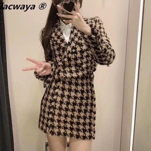 

pants klacwaya tweed set woman twopieces chic plaid suits with skirt women autumn 2021 highwaisted skirt cropped blazer sets, White