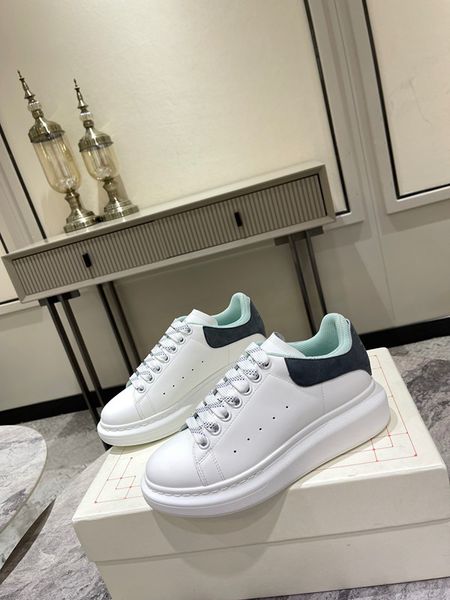 

designer boots sneakers calfskin casual shoes reflective shoes vintage suede leather trainers all-match stylist sneaker leisure shoe 0414, Black