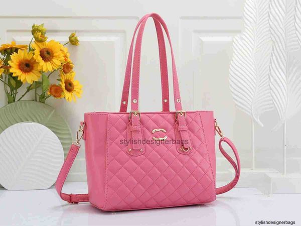

designer bags classic women's fashion handbag quilted shoulder bags tote womens luxurys designer large capacity metal letter logo leath