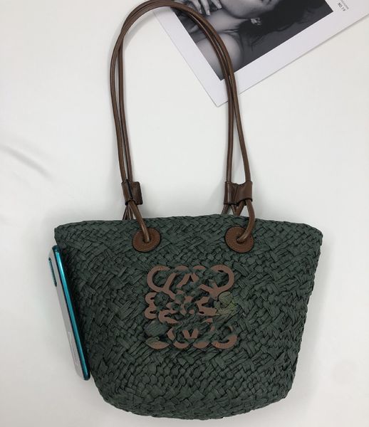 

grass woven bags portable large capacity flower shaped vintage tote women's beach bag