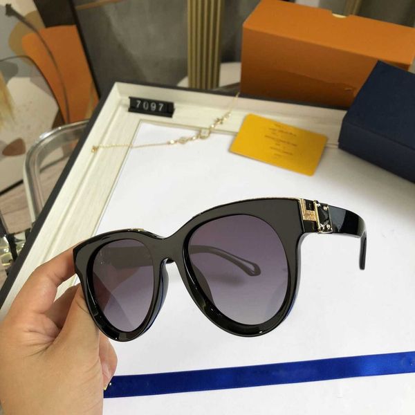 

fashion designer lou vut luxury sunglasses 2022 new cat's eye sunglasses trend personalized reflective street spolarized glasses, White;black