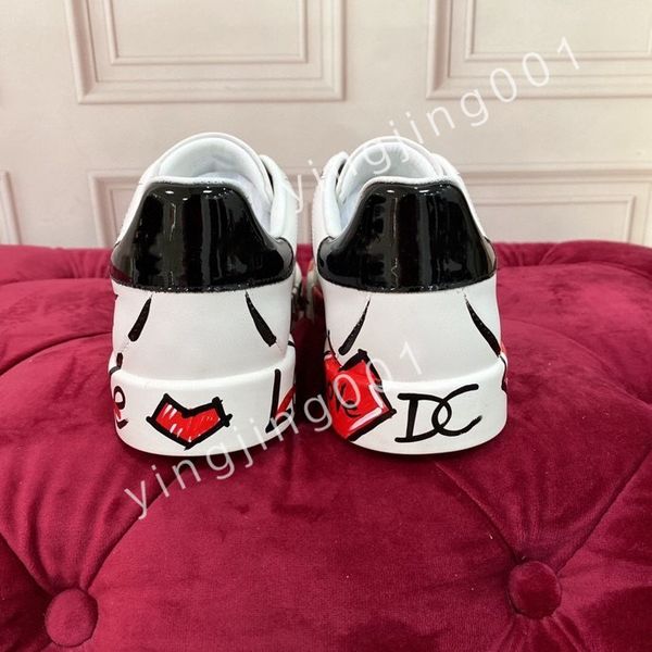 

2023 new famous runner men sneakers shoes low-calfskin trainers white black famous skateboard walkin